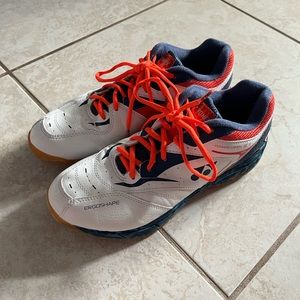 Yonex men’s tennis/ racket ball shoes